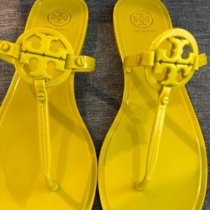 Lime green mini miller jellies